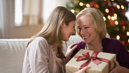 Quoi offrir à une belle-mère pour le nouvel an?