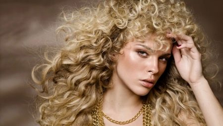 Features of curling angel curls