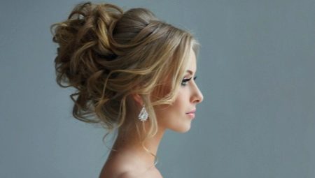Evening hairstyles for medium hair: features, options, creation and decoration