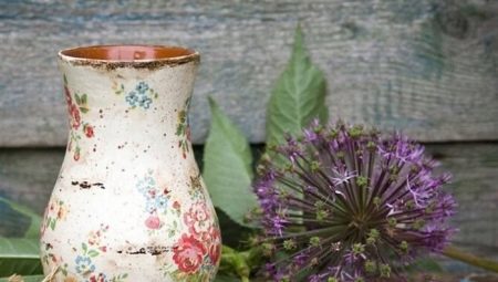 Decoupage vázák: stílusirányok és a tervezés finomságai