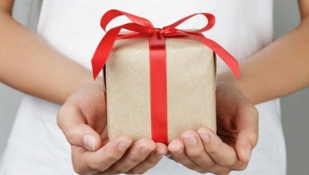 Интересни подаръци в рамките на 1000 рубли за мъж