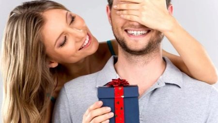 Hoe maak je een cadeau voor een man met je eigen handen?