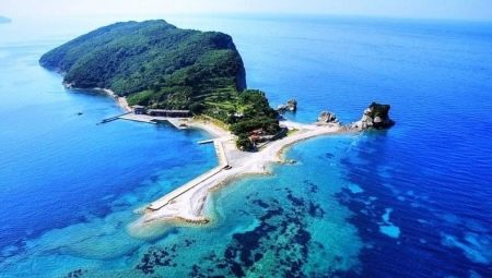 Pláže a funkce odpočinku na ostrově svatého Mikuláše