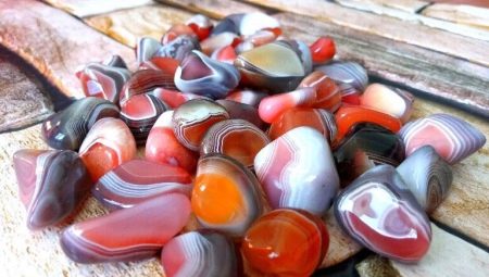 Agate Botswana: features and applications
