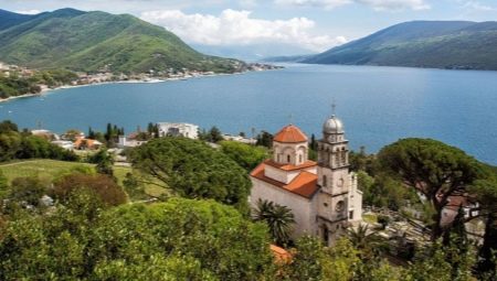 Počasí a odpočinek v Černé Hoře v dubnu