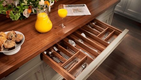 Types of cutlery trays and rules for their selection