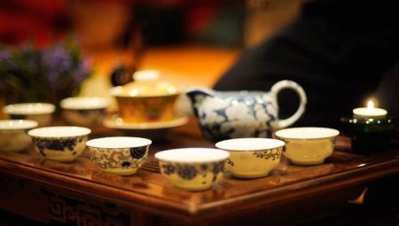 Naczynia do herbaty: co to jest i jakie elementy znajdują się w zestawie?