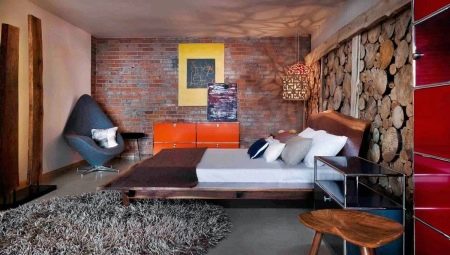 Dizajn interijera spavaće sobe u stilu potkrovlja