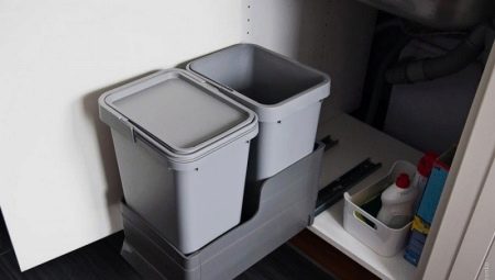 Waste bin with lid: choosing the right model