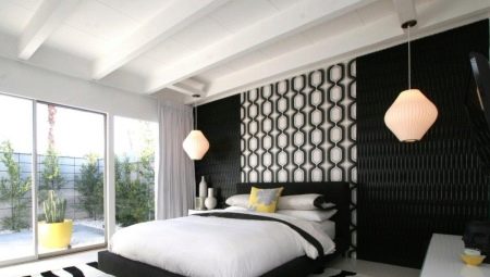 Decoración de dormitorio en blanco y negro.