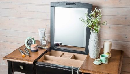 Dressing table and trellises in the bedroom: types and features of choice