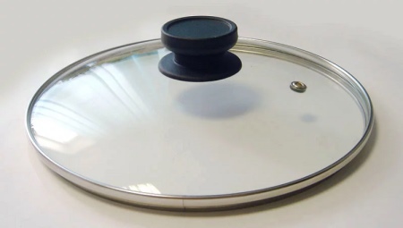 Types and selection criteria for lids for pans