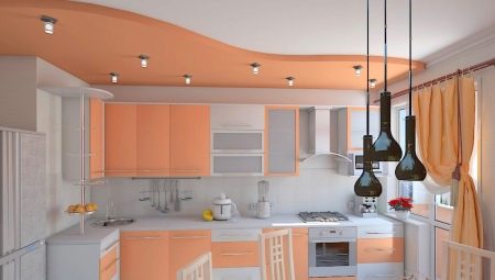 Farba kuchynského stropu: tipy na výber a zaujímavé príklady