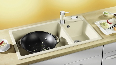 Sinki berganda untuk dapur: ciri, jenis dan pemasangan