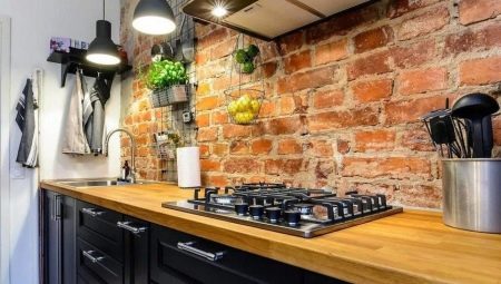 Grembiule in muratura per la cucina: design, materiali e consigli per la scelta