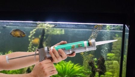 Aquarium sealant: mga uri, pagpili at aplikasyon