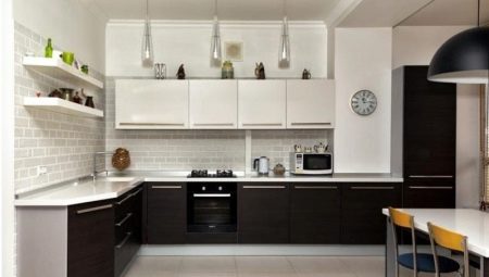 Virtuves ar gaišu augšpusi un tumšu apakšu: kombinācijas iespējas un piemēri