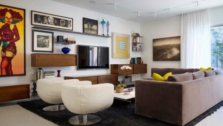 Opções de design para a área de TV na sala de estar