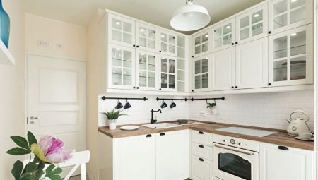 Видове и избор на бели ъглови кухни