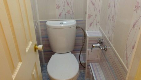 Hoe kun je leidingen in een toilet verbergen?