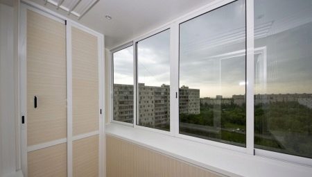 Vlastnosti balkónov so studeným zasklením