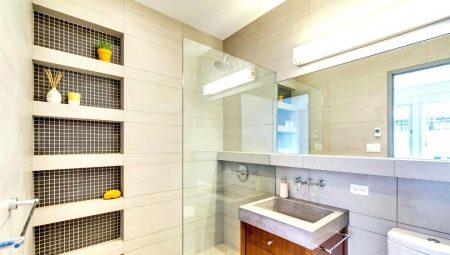 Police za kupaonicu s pločicama: prednosti, mane i mogućnosti dizajna