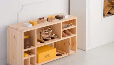 Siauros batų lentynos koridoriuje: tipai, dydžiai ir pasirinkimas