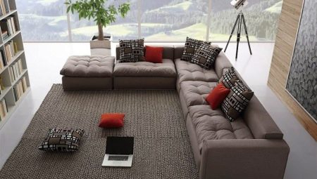 Scegliere un grande divano in soggiorno