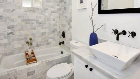 Diseño de un baño combinado con un inodoro de 3 m2. metro
