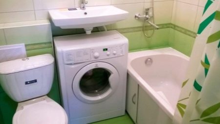 Vonios kambario su skalbimo mašina dizaino galimybės Chruščiovoje
