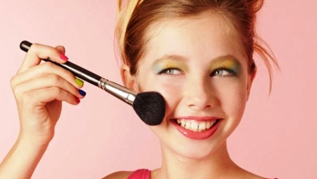 Kosmetik untuk remaja: jenis dan pilihan