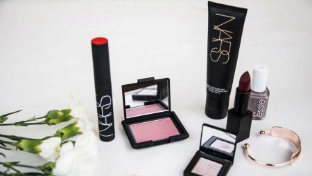 Kozmetika Nars: značilnosti in najboljši izdelki
