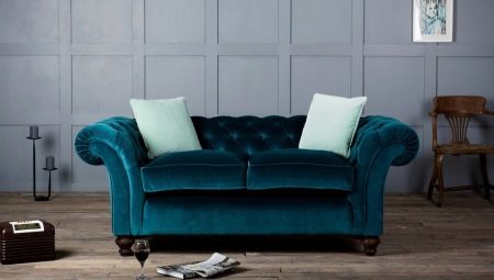 Βελούδινοι καναπέδες: ποικιλίες και συμβουλές για επιλογή