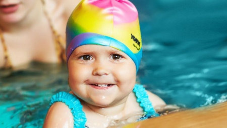 Gorro de goma para niños para la piscina: descripción, tipos, elección.