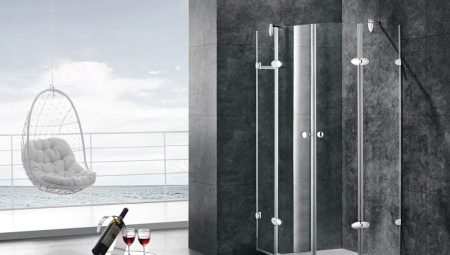 Raklapos zuhanykabinok: anyagok és méretek