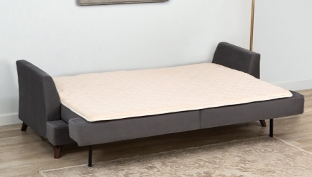 Mattress covers on the sofa: description, types, selection rules