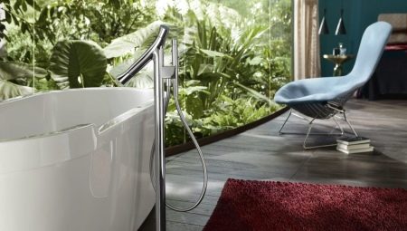 Bodenstehende Badewannenarmaturen: Funktionen, Typen und Auswahlmöglichkeiten