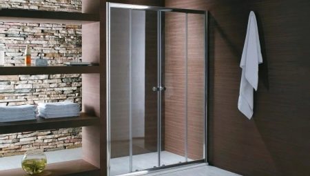 Szklane drzwi prysznicowe: cechy, rozmiary i wzory