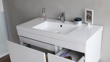 Dulapuri de baie: tipuri, dimensiuni și selecție