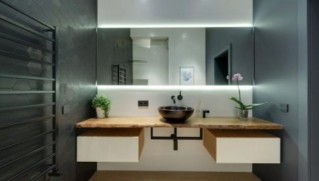 Mulighed for belysning af spejl på badeværelset