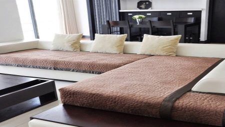 Alegerea unei cuverturi de pat pentru o canapea de coltar