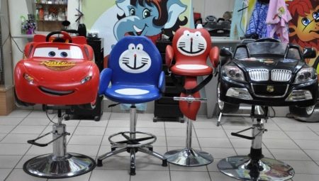Fotele fryzjerskie dla dzieci: odmiany i zasady wyboru