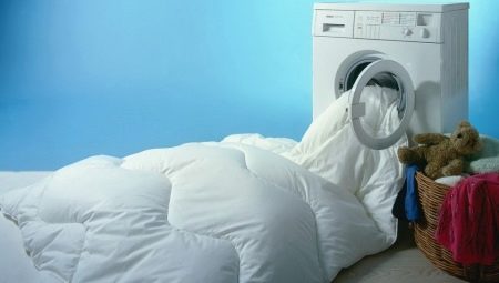 Как правилно да изперете одеяло в пералня?
