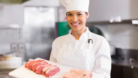 Bucătar de carne: cerințe de calificare și responsabilități funcționale