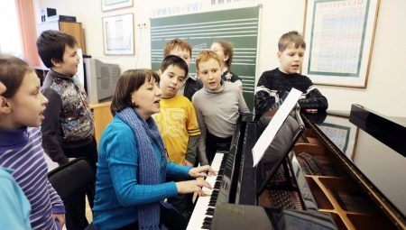 Учител по музика: особености на професията и обучението