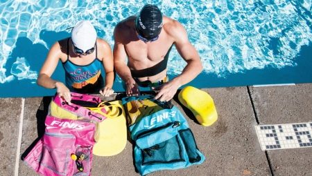 Everything for swimming in the pool: what should you take with you?