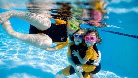 Bērnu hidrotērpu izvēle peldēšanai baseinā
