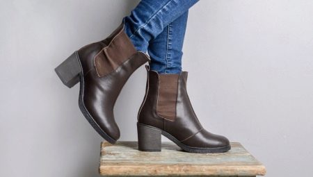 Chelsea-støvler til kvinder: hvad er de, og hvad skal man have på?