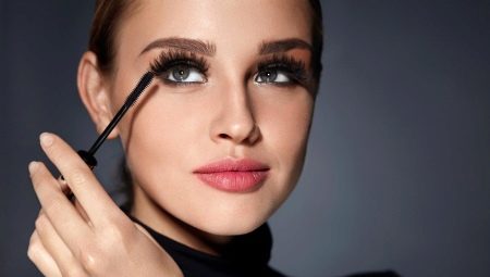 Kann man verlängerte Wimpern mit Mascara färben und wie macht man es richtig?