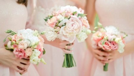 Who is a wedding florist and what does it do?